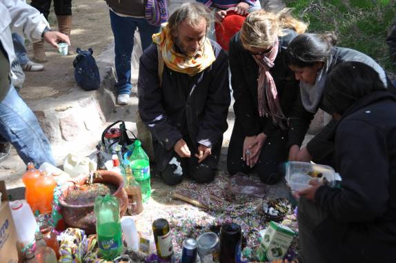 Cerimônia e homenagem à Pachamama, em Humahuaca - Argentina